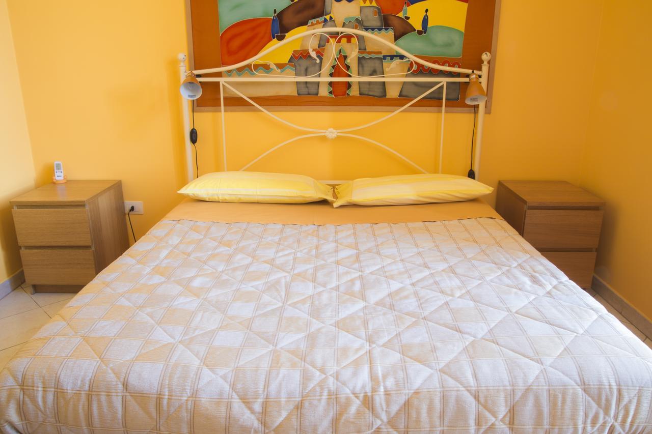 Al Centro E Meglio B&B 那不勒斯 外观 照片