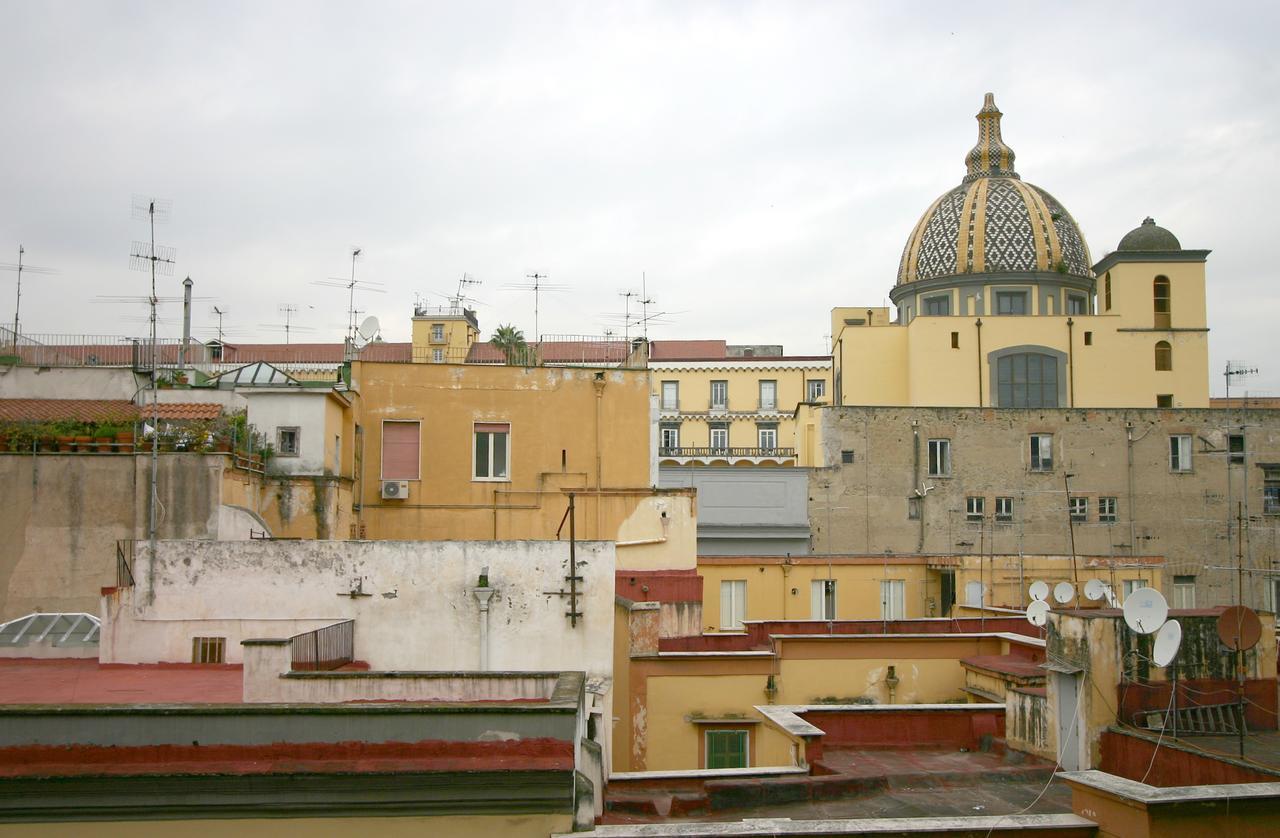 Al Centro E Meglio B&B 那不勒斯 外观 照片