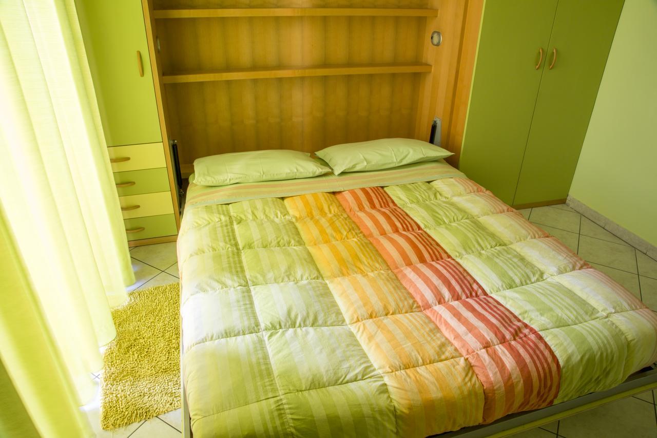 Al Centro E Meglio B&B 那不勒斯 外观 照片