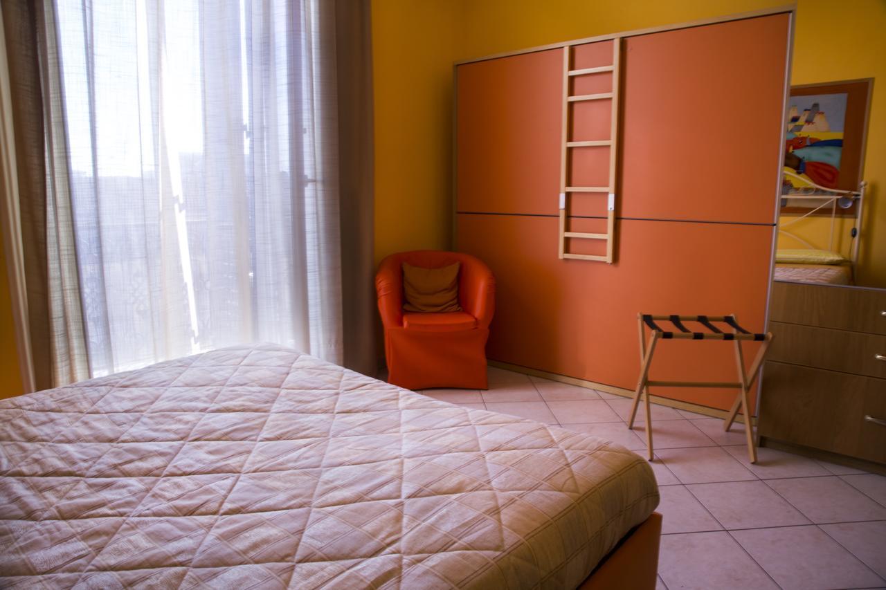 Al Centro E Meglio B&B 那不勒斯 外观 照片