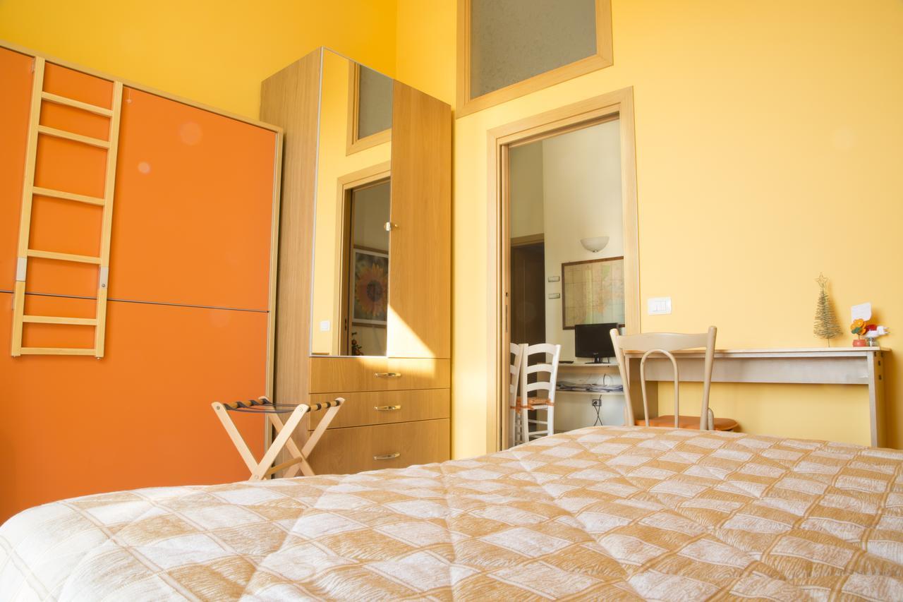 Al Centro E Meglio B&B 那不勒斯 外观 照片