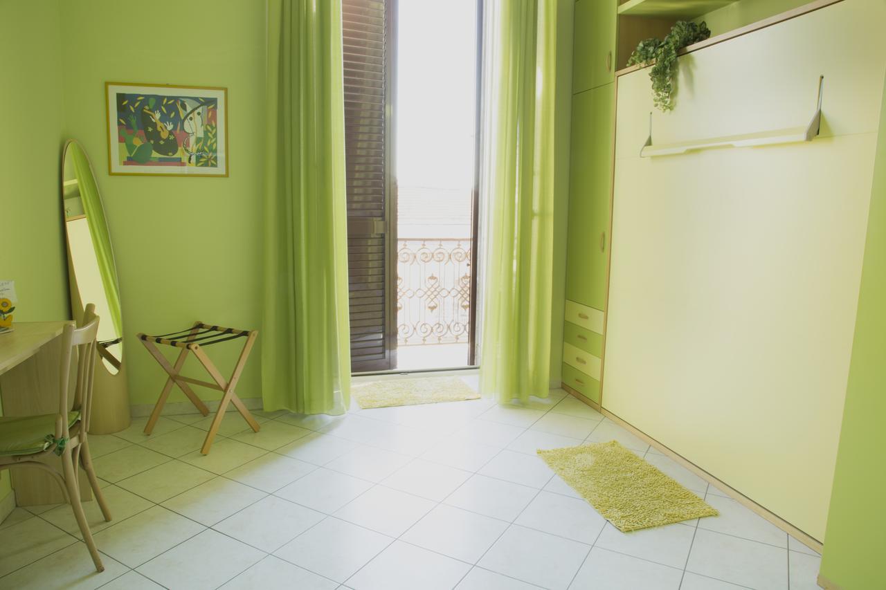 Al Centro E Meglio B&B 那不勒斯 外观 照片